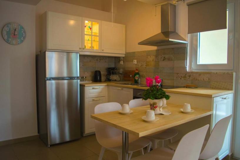 Sunny Central Luxury Apartment Volos Ngoại thất bức ảnh